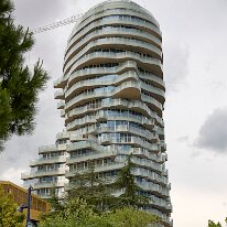 Tirana_Arch_1
